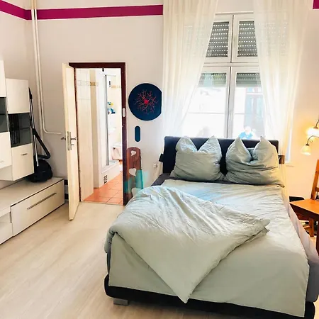 - - Eg - 145 Qm - Bis 7 Schlafplaetze * Troisdorf