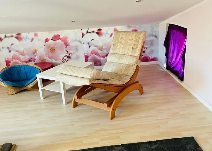 - - Eg - 145 Qm - Bis 7 Schlafplaetze Apartmán *